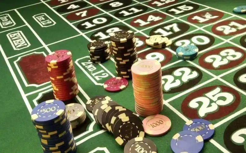 tstoto login app interface showing live casino tables and sportsbook markets on mobile screen
